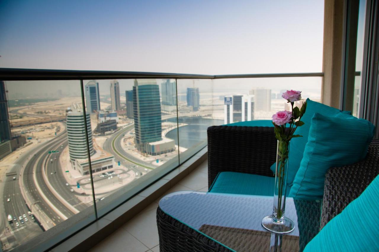 Higuests Vacation Homes - Burj Views Tower Dubai Exterior photo